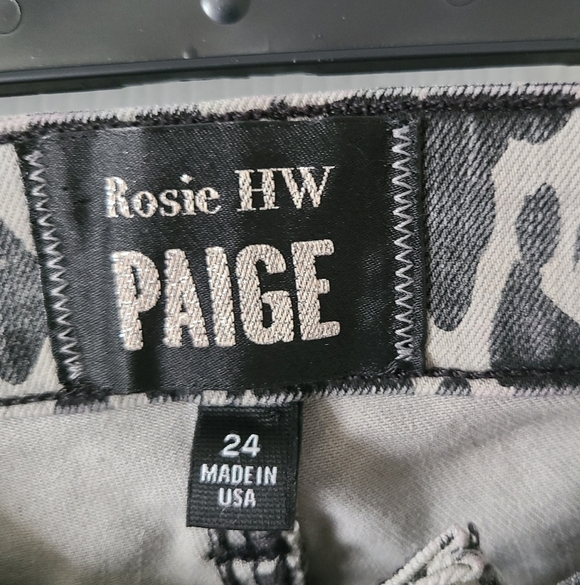 Paige x Rosie HW Poppy Crop Flare - Picture 3 of 6